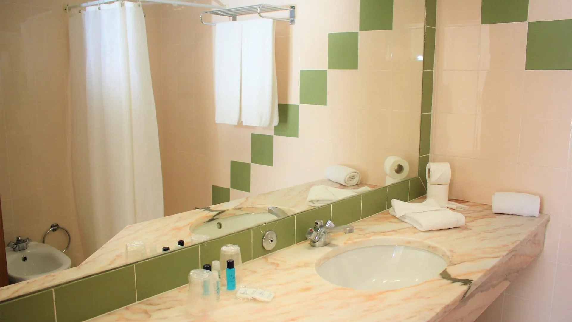**** Aparthotel Ourabay Hotel Apartamento - Art & Holidays Albufeira Portugal