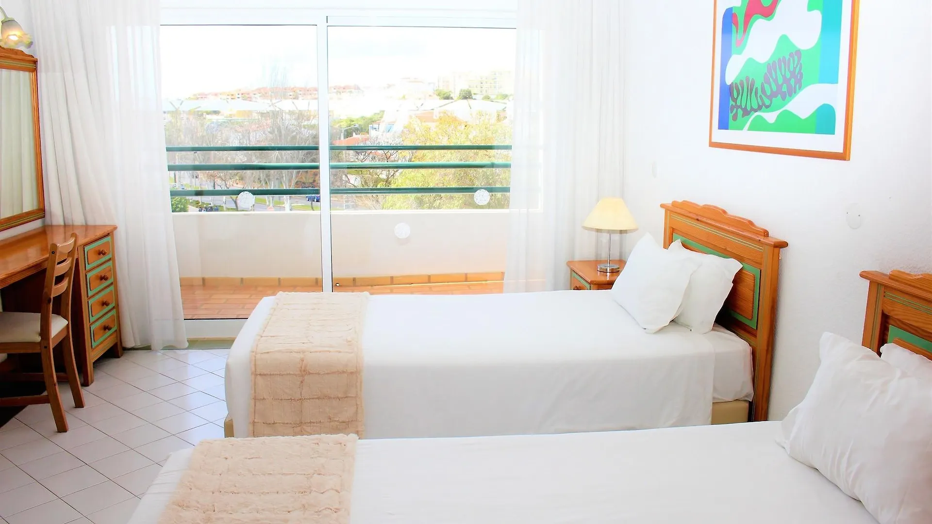 Ourabay Hotel Apartamento - Art & Holidays Albufeira 4*,  Portugal