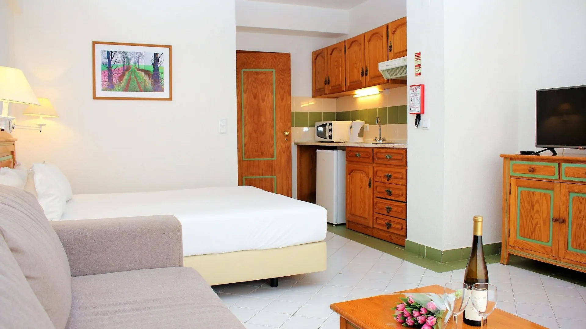 Aparthotel Ourabay Hotel Apartamento - Art & Holidays Albufeira
