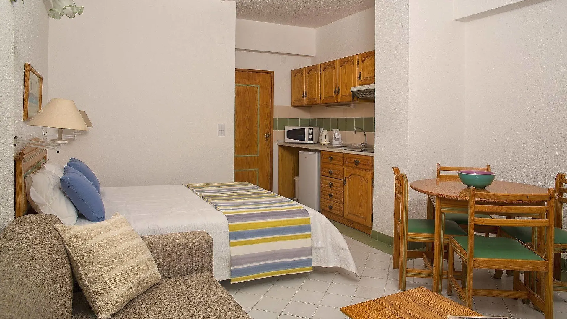Aparthotel Ourabay Hotel Apartamento - Art & Holidays Albufeira